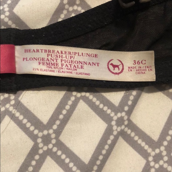 PINK by VS Heartbreaker Plunge Push-Up 36C - Picture 3 of 3